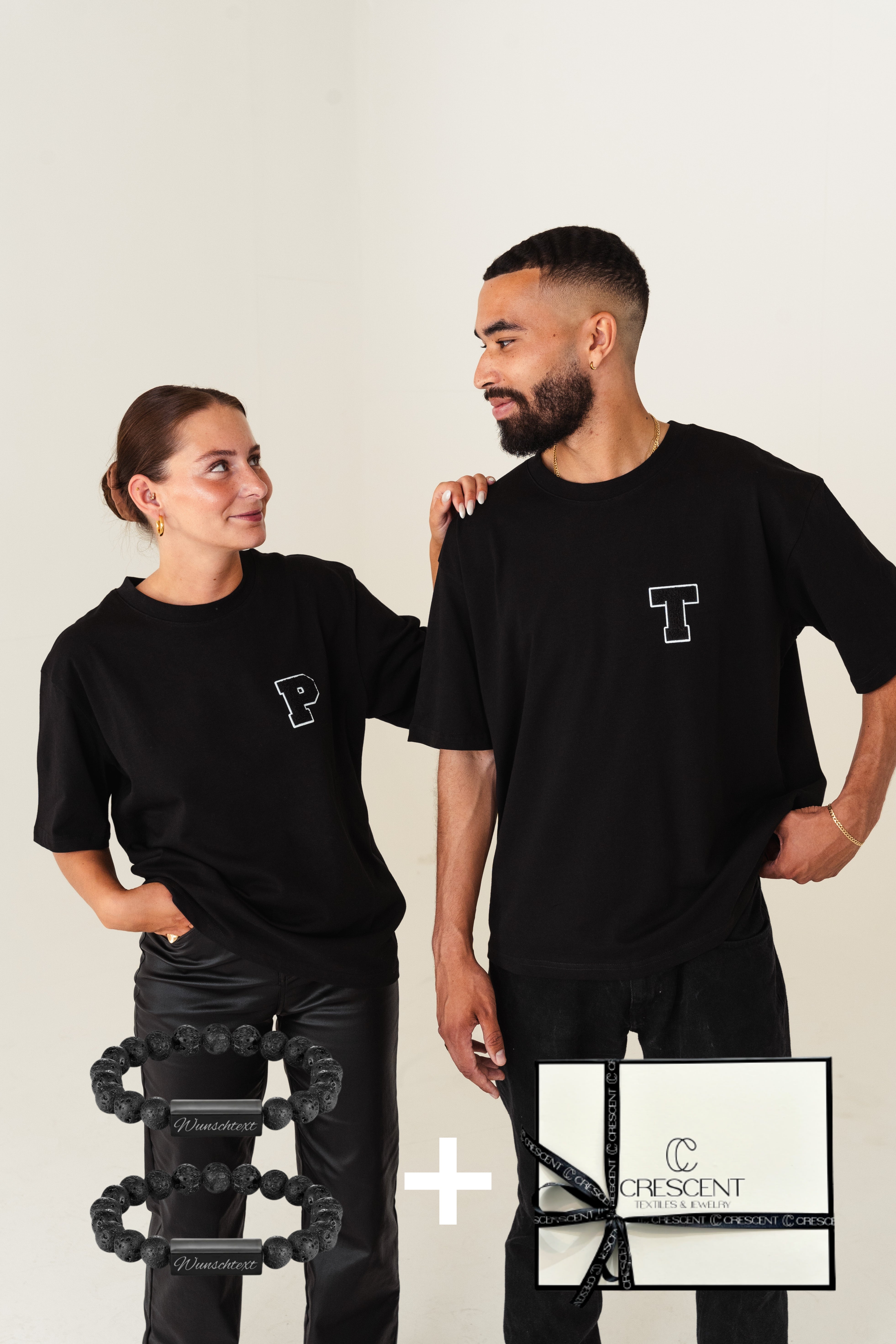Limited Edition T-Shirts Bundle Collage - Gravur Armbänder & Geschenkbox