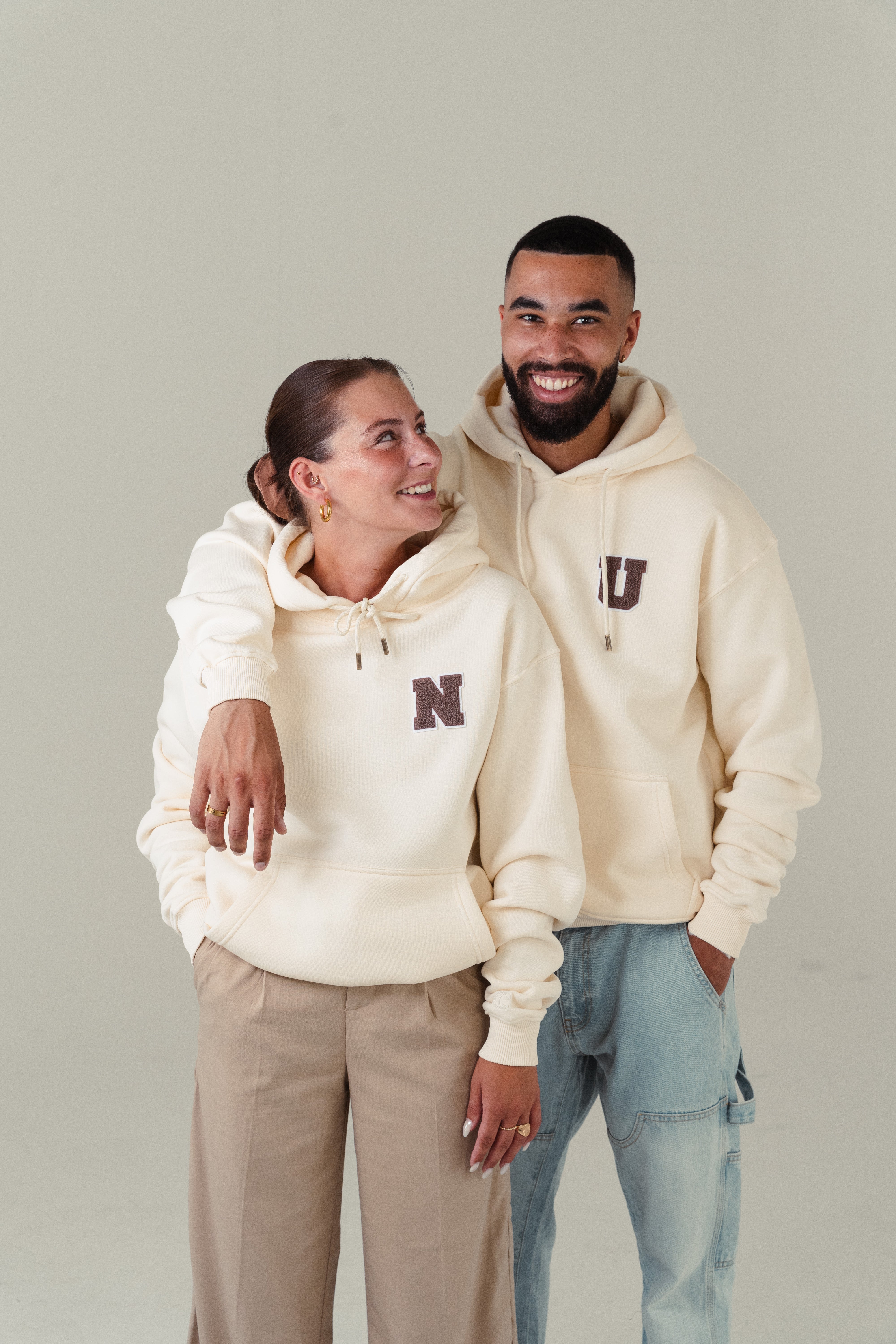 2x Partner Hoodies Collage Patch mit Wunschbuchstaben