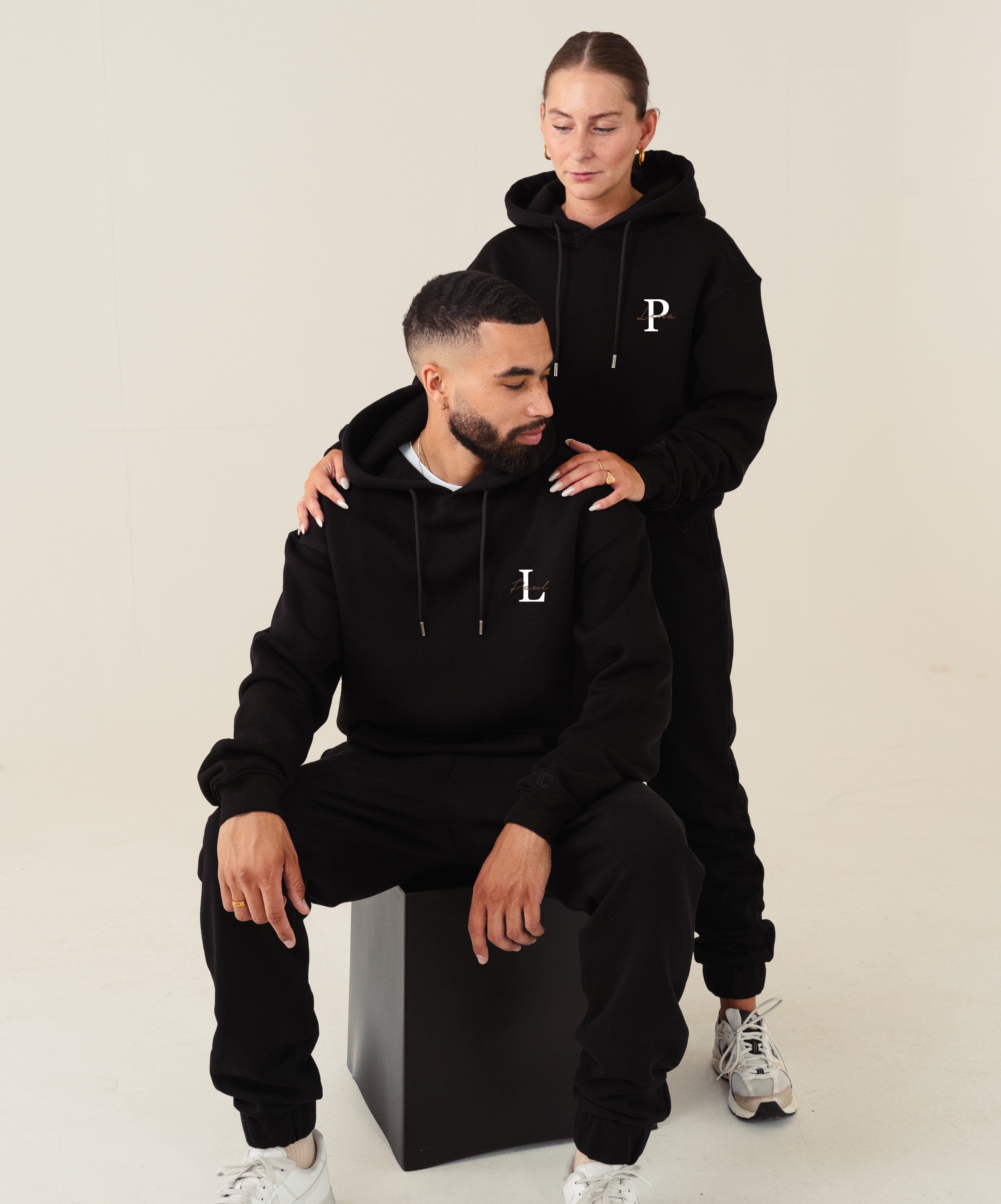 2x Partner Hoodies mit Wunschbuchstaben & Namen